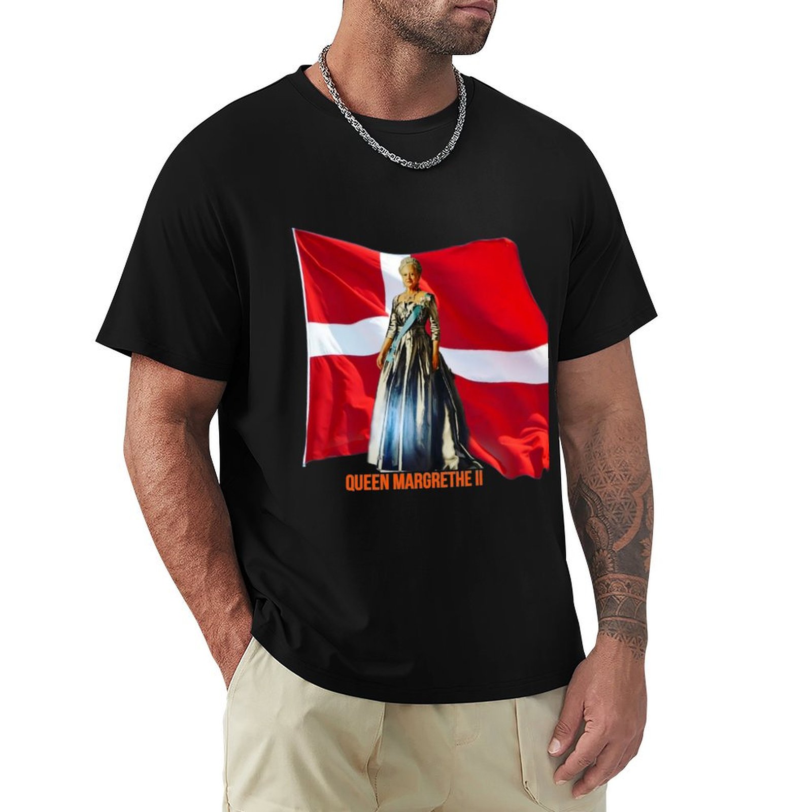 Queen Street Fashion - T-Shirt Regina Margherita II, Maglietta Casual