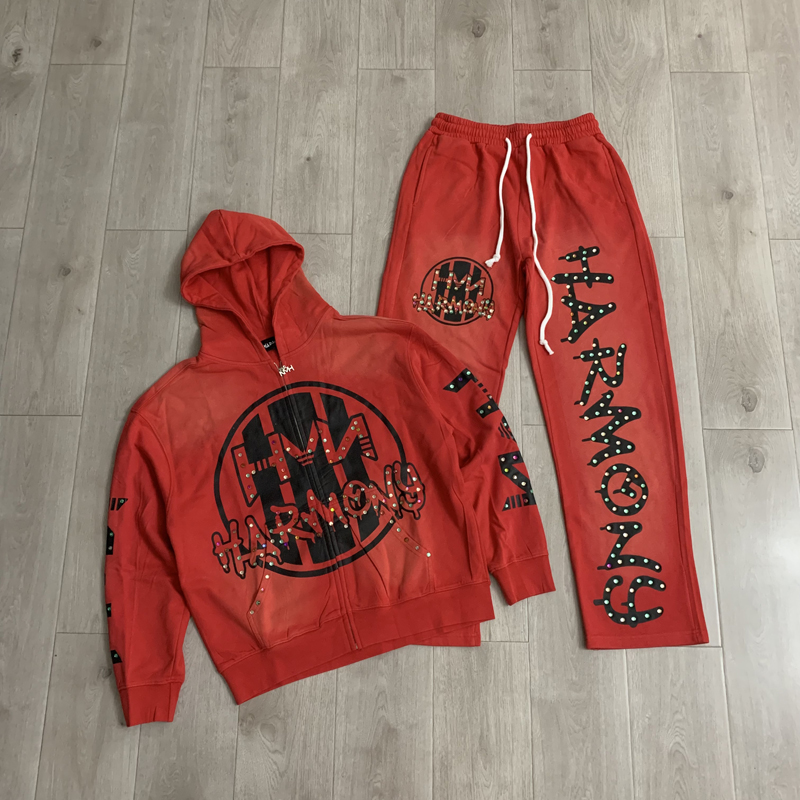 Set di Felpa e Pantaloni HARMO - Street Fashion In China recensione e prezzo