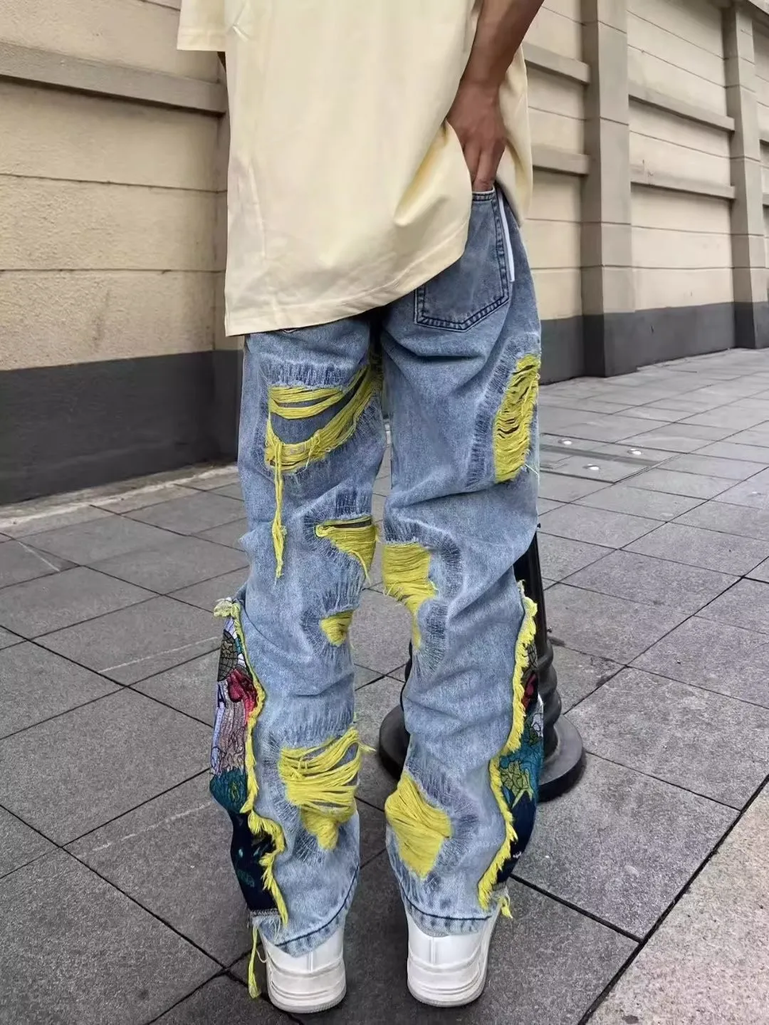 Jeans dilapidati con ricamo hi - Street Fashion Jeans Men recensione e prezzo